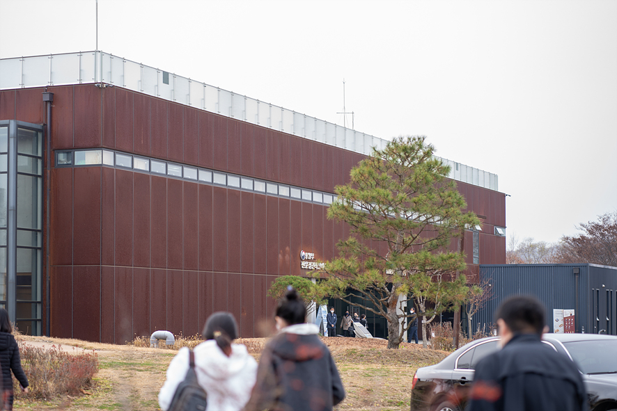 Best Day Trips from Seoul: DMZ, Suwon, and Nami Island - Korea food guide by Woongie