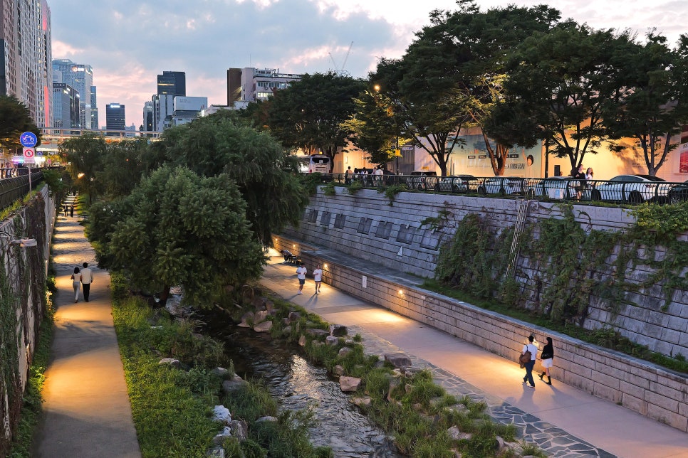 Euljiro Food Guide: Old Seoul's Hidden Dining Scene - Korea food guide by Woongie