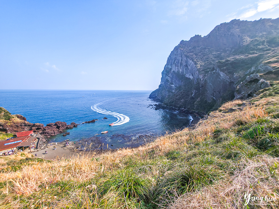 Jeju East: Seongsan, Udo, and Haenyeo - Korea food guide by Woongie